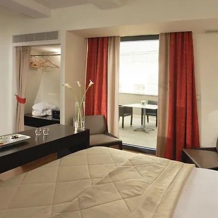 O&b Boutique Hotell 4*