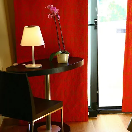 O&b Boutique Hotell 4*